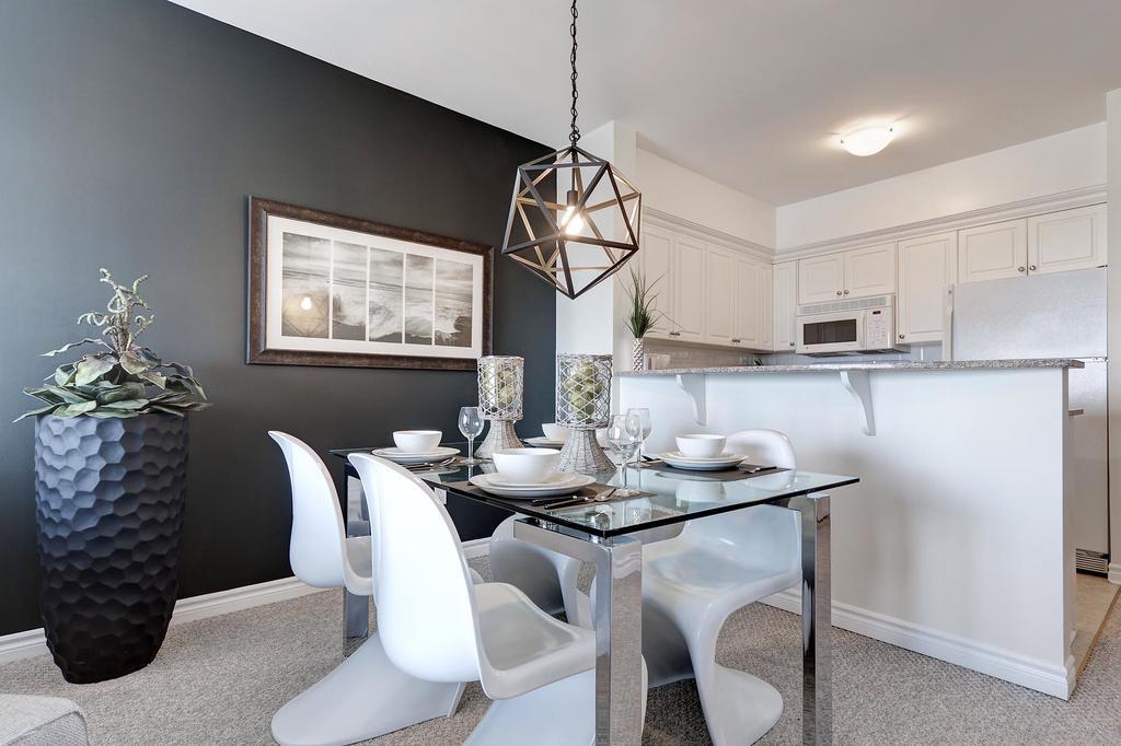 Corporate 50 Laurier Splendid Apartment